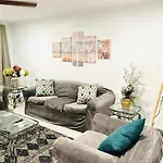 Studio, 100 Feet From The Beach